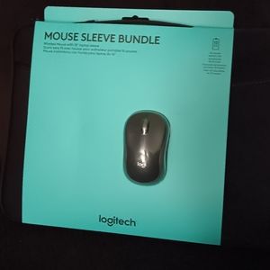 Laptop sleeve & mouse combo (NWT)